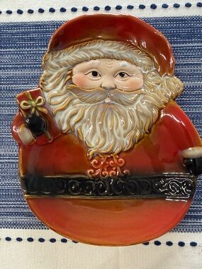 Gibson Home Festive Red Santa Dish